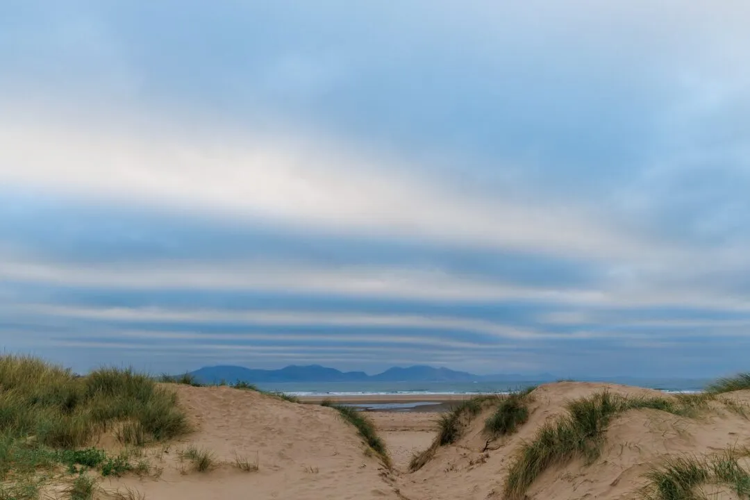 Anglesey llanddwyn dunes beach approach