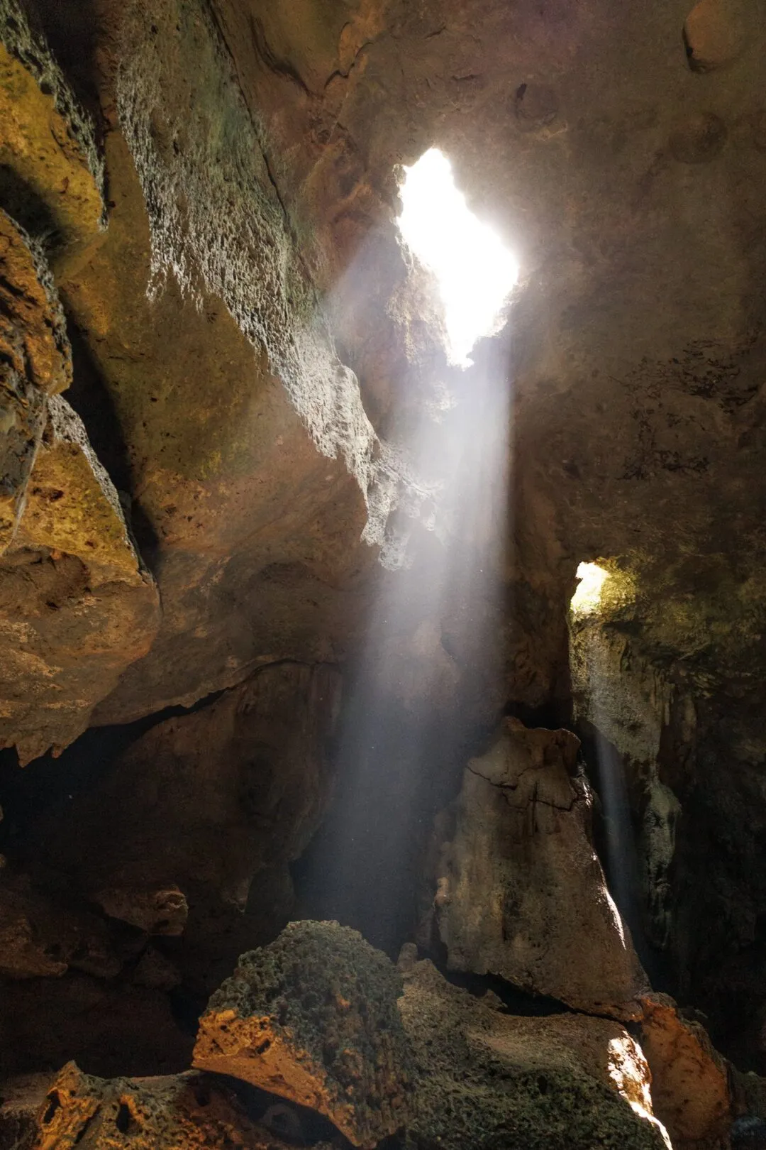 Cave light shaft best exposure bohol