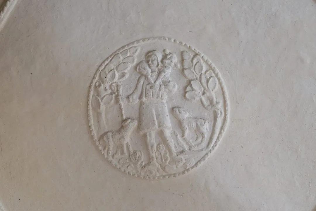 Chapel plaster roundel shepherd, Idsworth