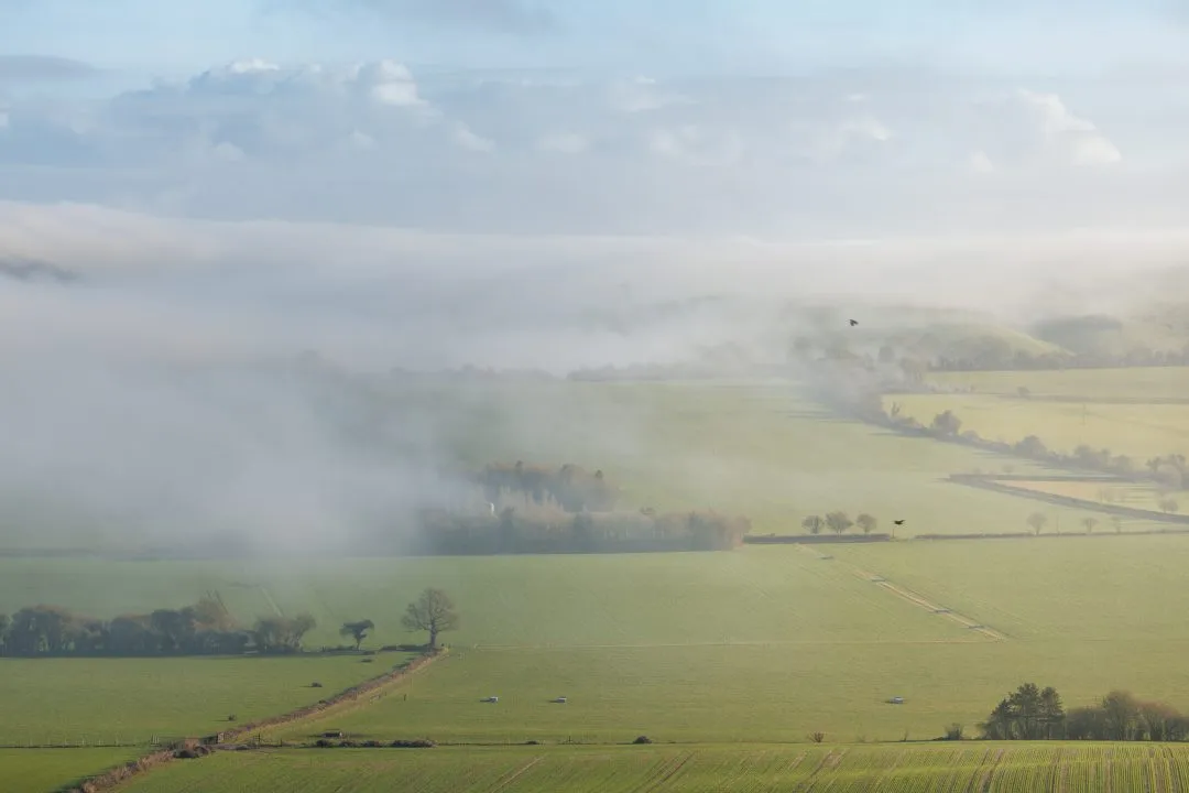 Rolling hills mist bands, Old Winchester Hill