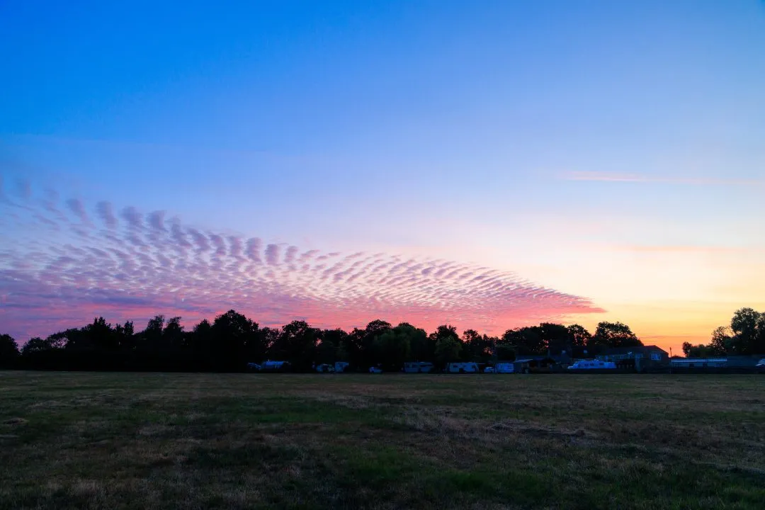 Sunset mackerel sky campsite, Oxford, Oxfordshire