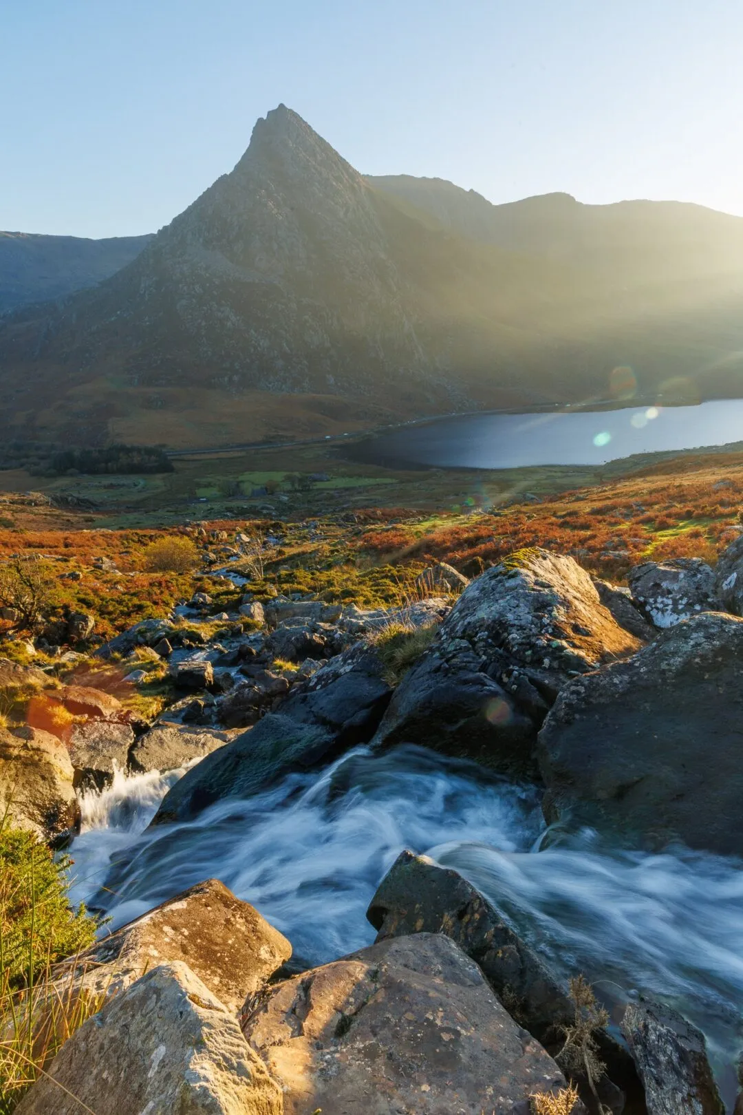 Snowdonia tryfan portrait stream reflection